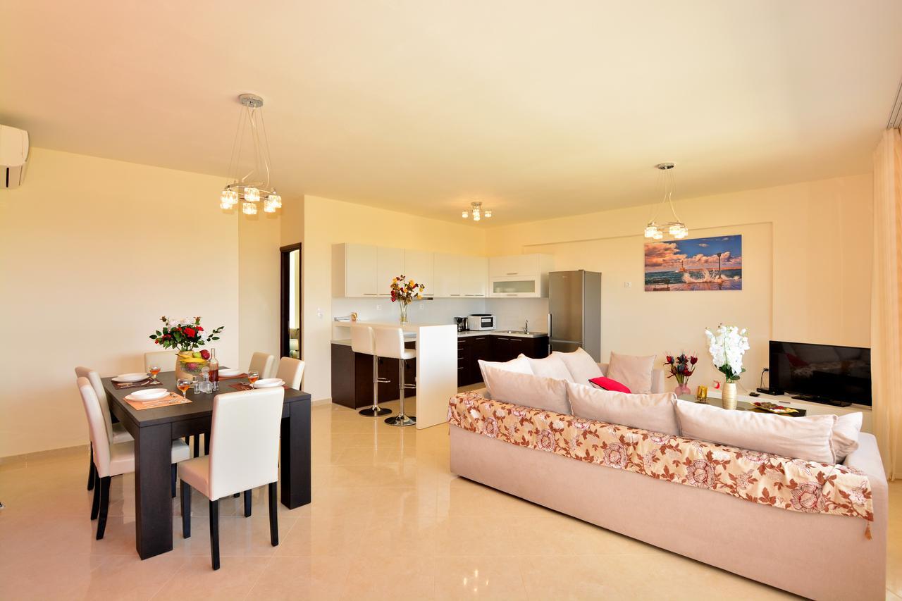 Luxury Suites In Stavromenos Ngoại thất bức ảnh